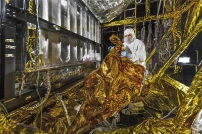 Webb Telescope Test: Insulating from Heat and Cold