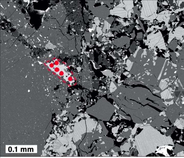 A Scanning Electron Microscopic Image of the Meteorite Juvinas