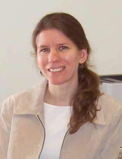 Professor Analia Schlosser