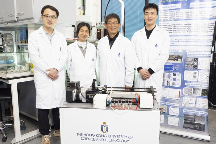 Prof. SUN Qingping (second right) and Prof. YAO Shuhuai (second left), both Professors of the Department of Mechanical and Aerospace Engineering (MAE), MAE Postdoctoral Research Associate Dr. ZHOU Guoan (first left), and MAE PhD student LI Zexi (first rig