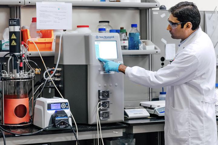 Flushing Nitrogen from Seawater-Based Toilets