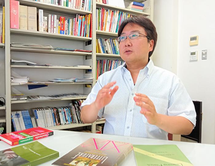 Associate Professor HIROTA