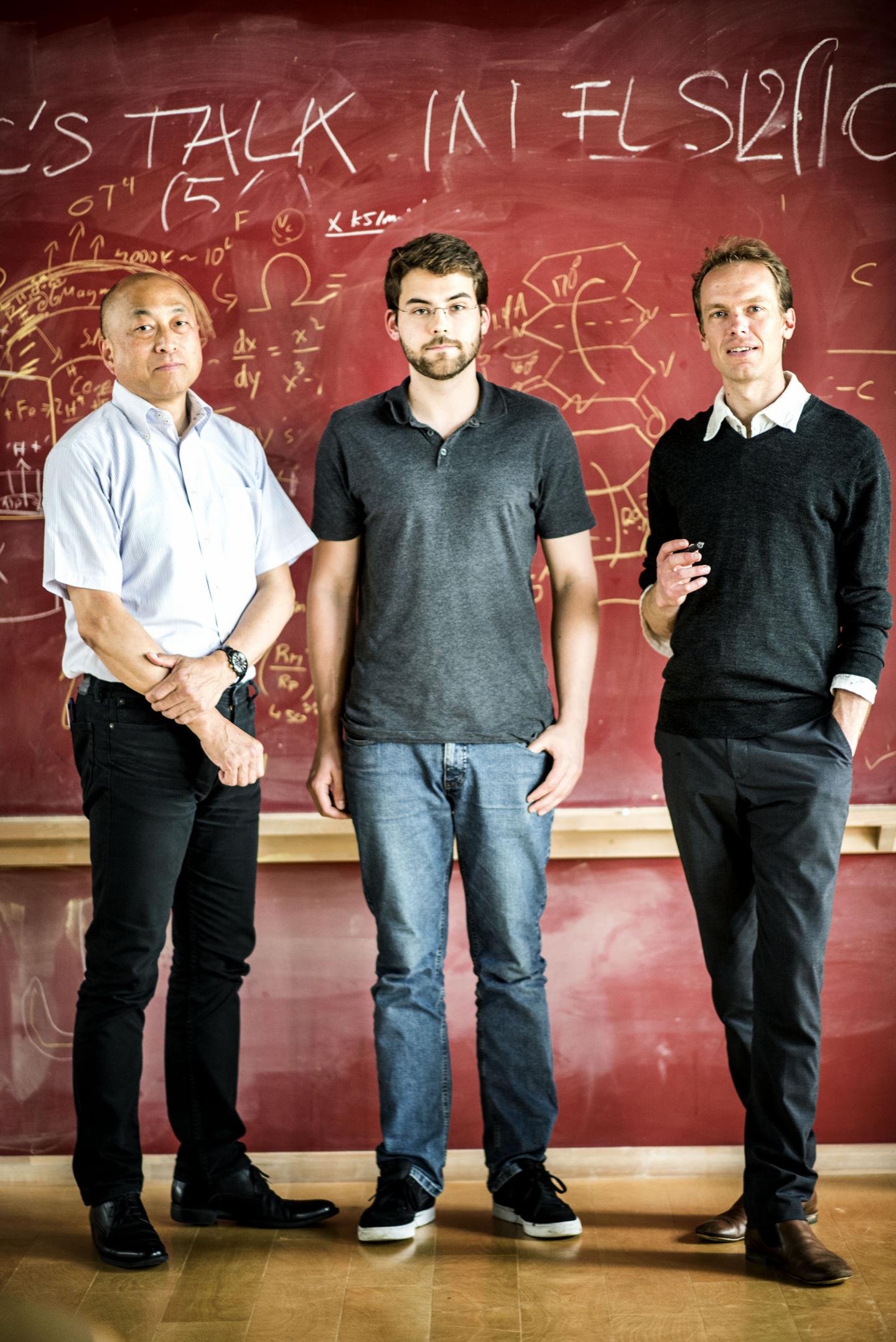 ELSI researchers, Masahiko Hara, Sebastian Sanden & Shawn McGlynn