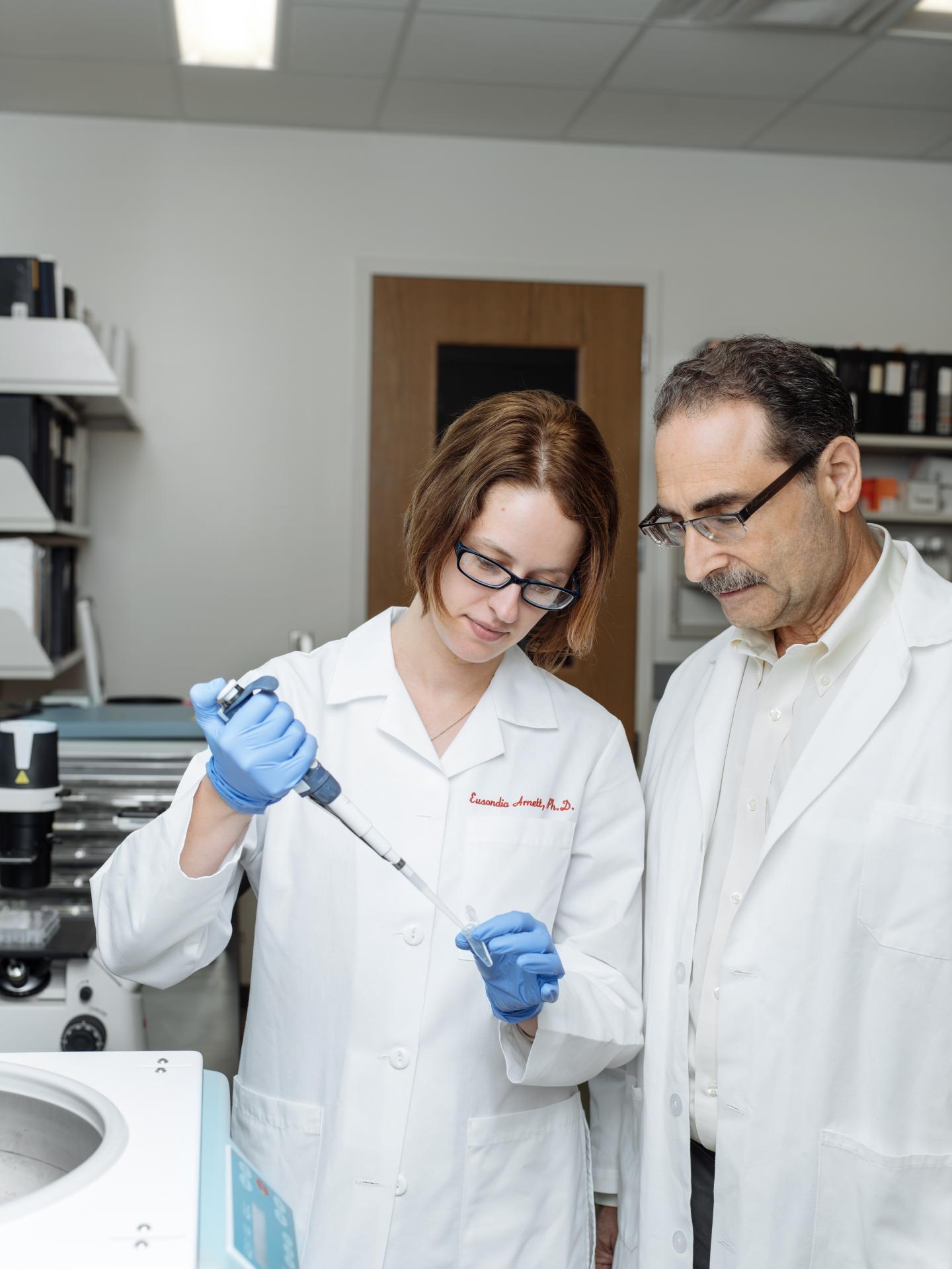 Eusondia Arnett and Larry Schlesinger