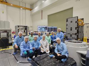 The team of NTU researchers and engineers who worked on ELITE