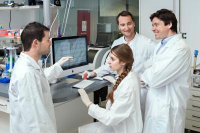 DNA Nanotech Researchers at TUM