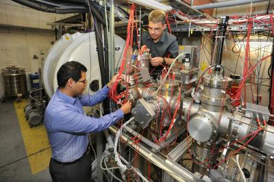 Enrique Minaya Ramirez and Michael Block, GSI Helmholtzzentrum für Schwerionenforschung (2 of 2)