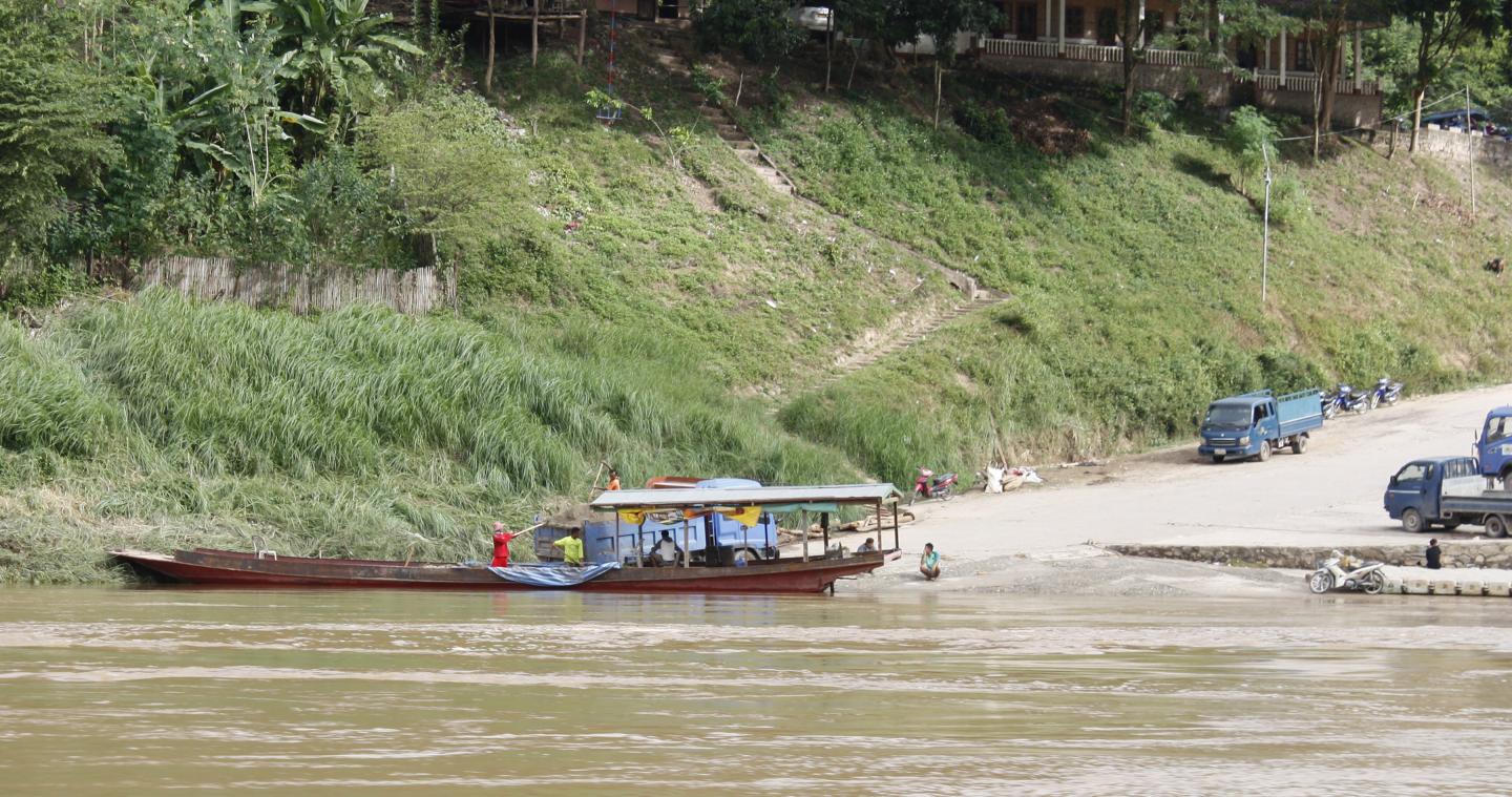 Hidden Impacts of Sand Extraction and Trade