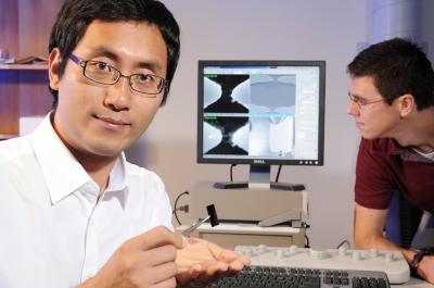 Carbon interconnects