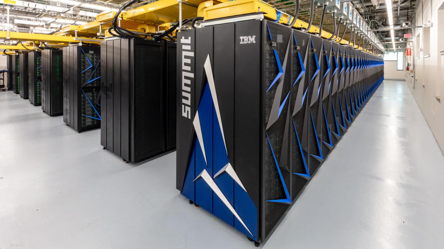 ORNL Launches Summit Supercomputer