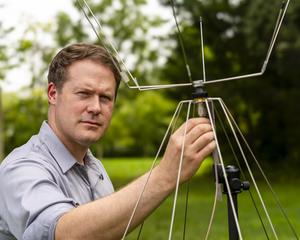 Sending clear signals: Cooke bridges academia