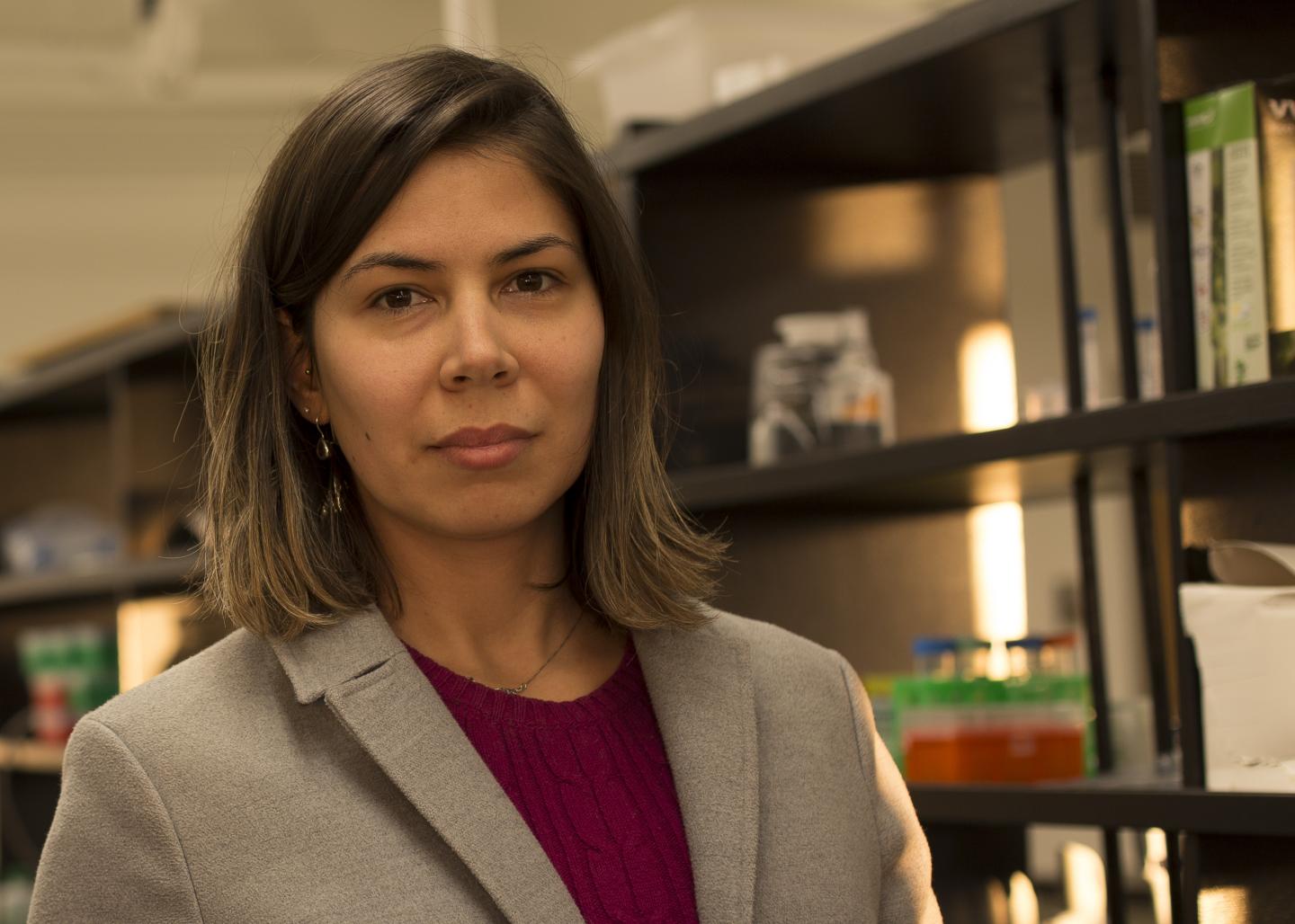 Luana Lins, Washington State University