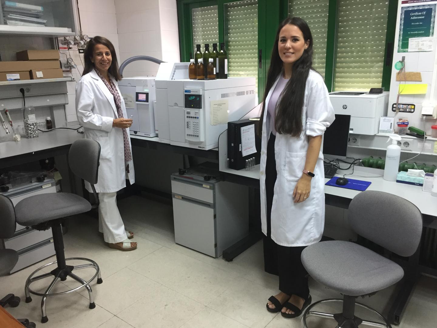 Lourdes Arce and Natividad Jurado, investigators of the study