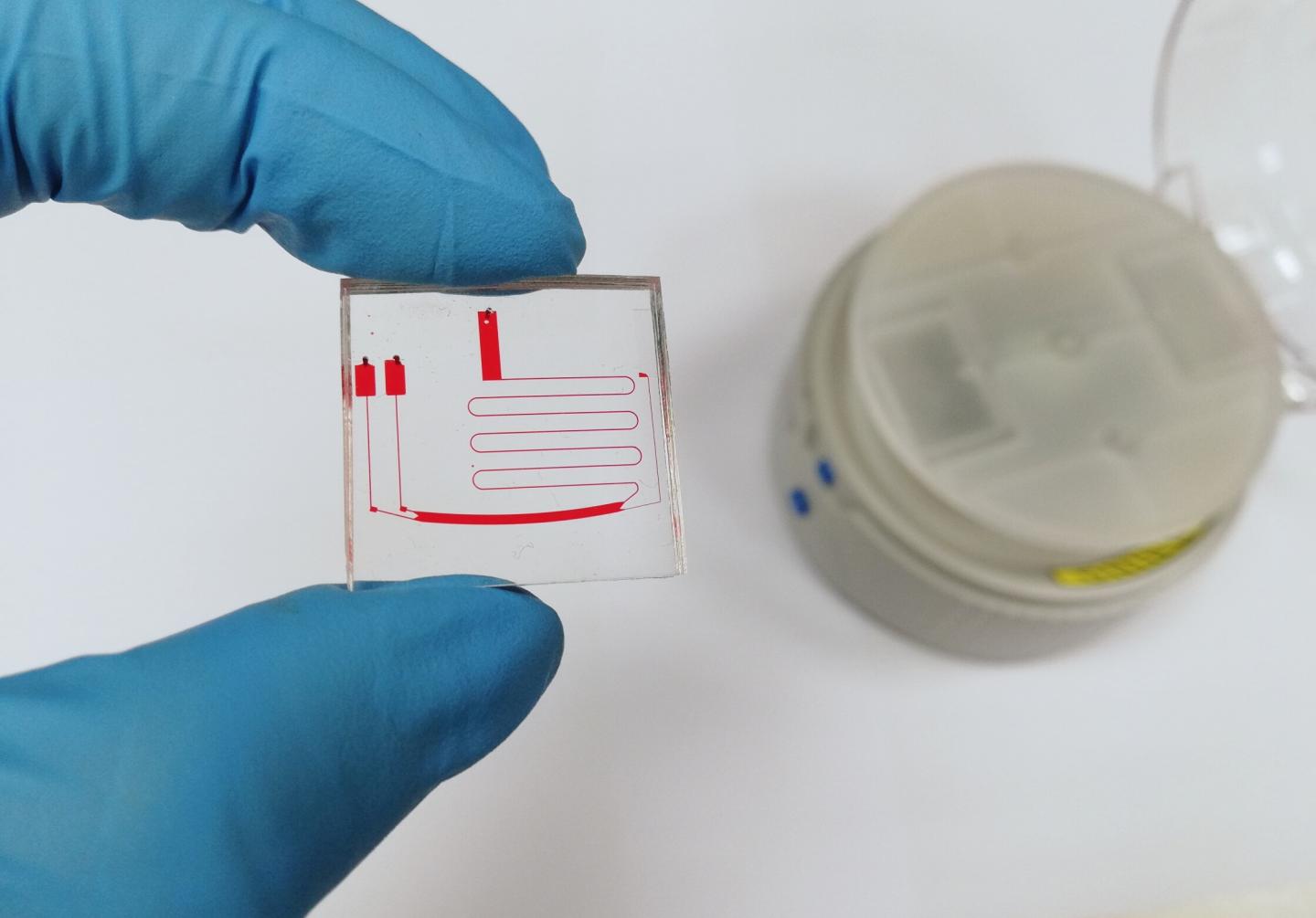 μCENSE Chip with the Benchtop Centrifugal Platform