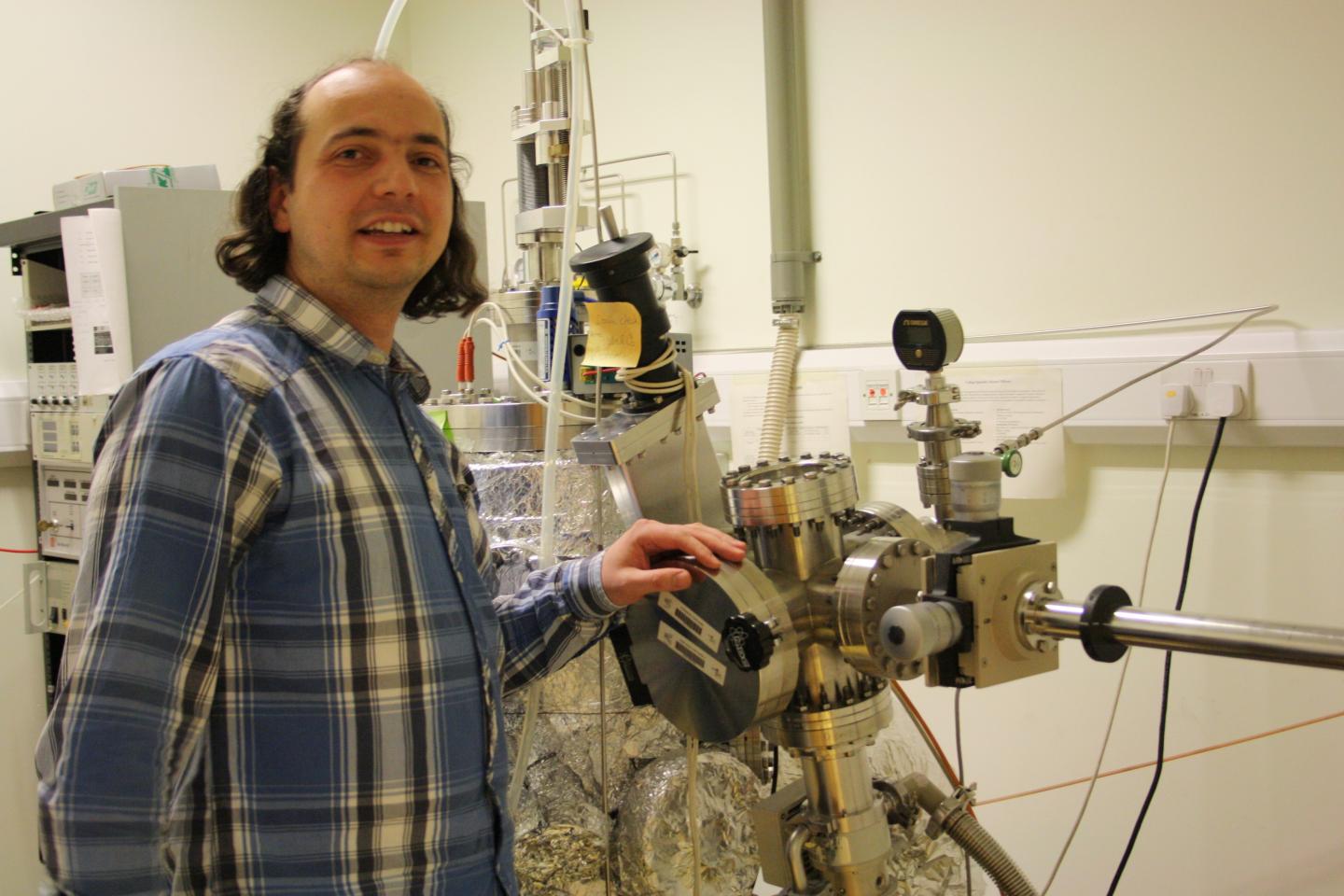 Plamen Stamenov, AMBER Centre