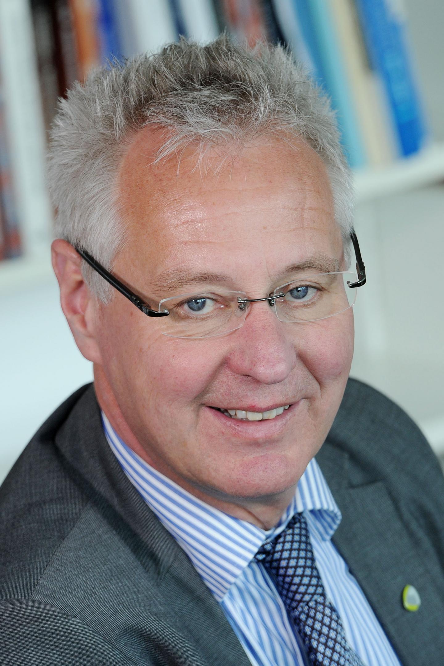 Prof. Uwe Hartmann