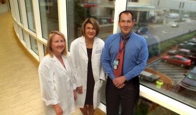 Charlene Weathers, Drs. Laura Mulloy and Matt Diamond, Georgia Health Sciences University