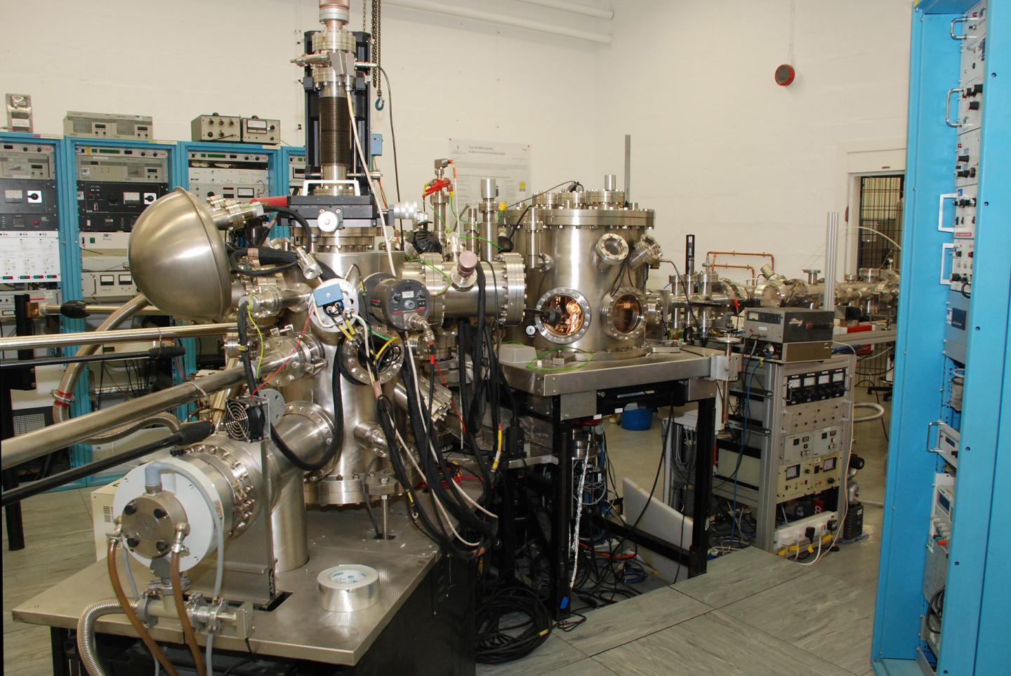 UK Medium Energy Ion Scattering Facility