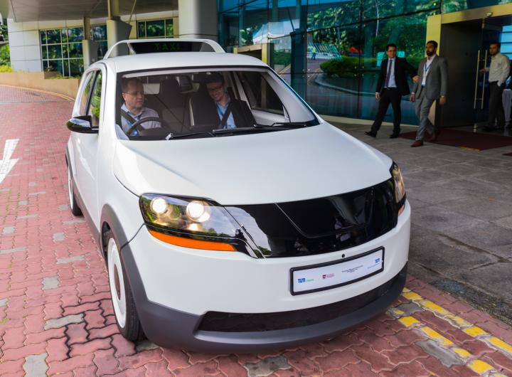 World's First Electric Taxi for Tropical Megacities Developed by NTU & Germany's TUM