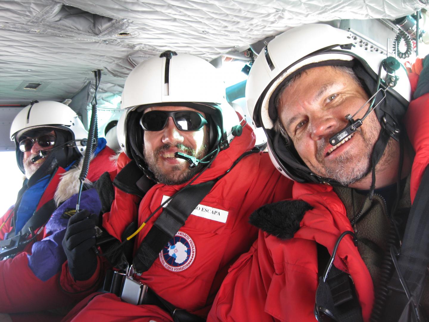 Chopper to Shackleton Glacier