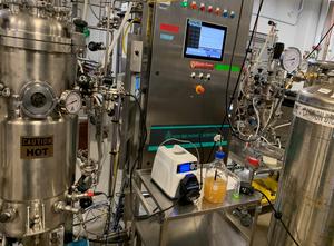 Fermentation bioreactor for CABBI succinic acid pipeline