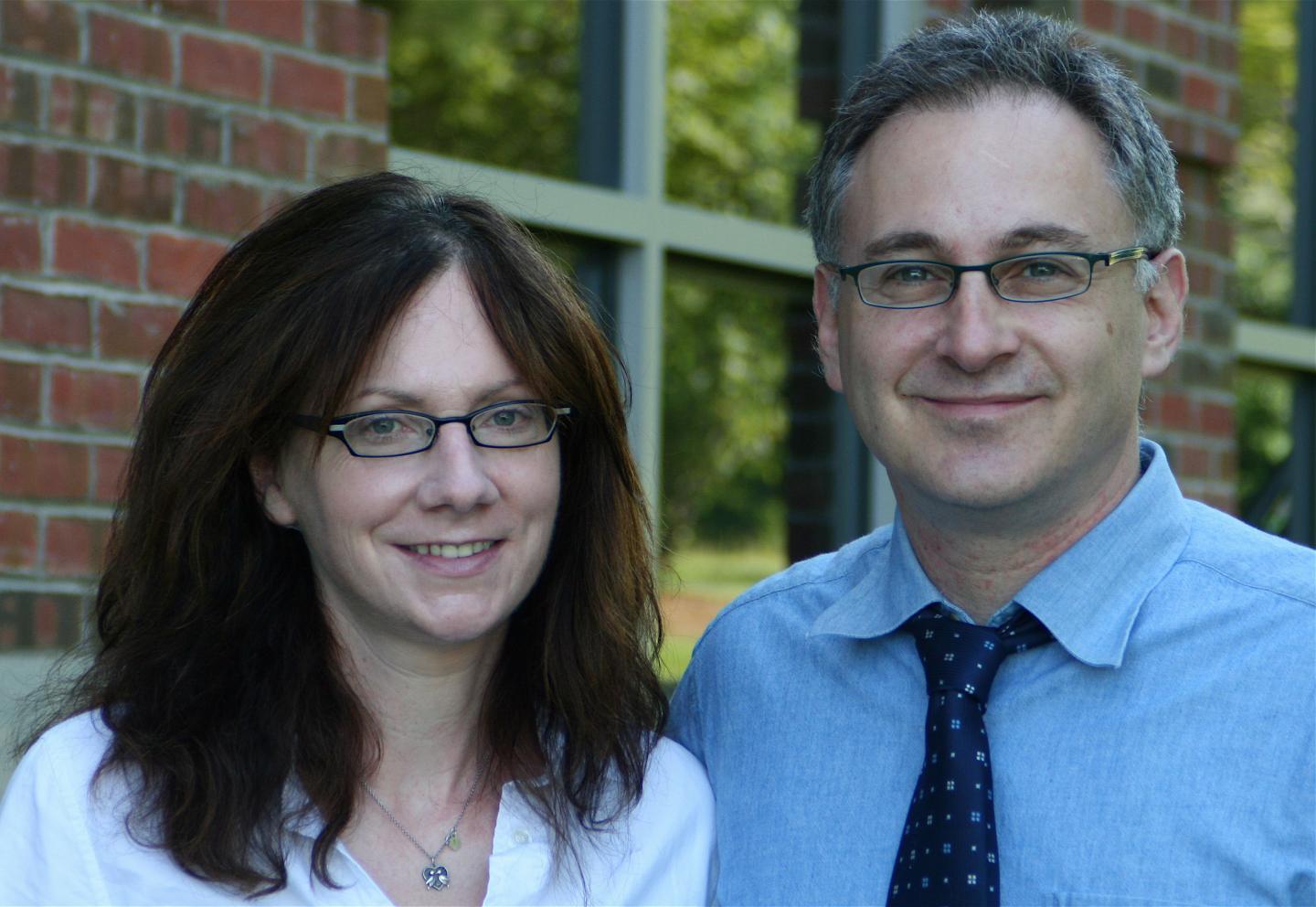Dartmouth Institute Professors Lisa Schwartz, MD, and Steven Woloshin, MD