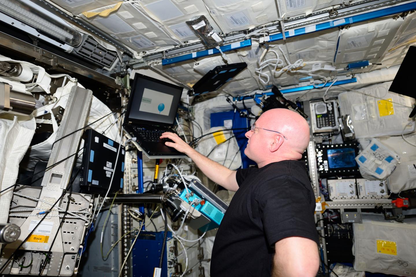 Astronaut Scott Kelly Cognitive Test in Space