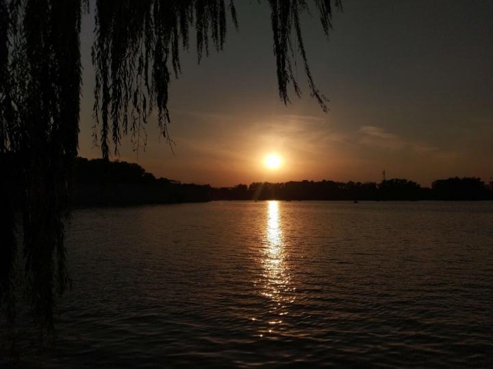 Sunset at Beihai Park