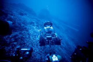 Researchers studying ocean transform faults, - Vimarsana News