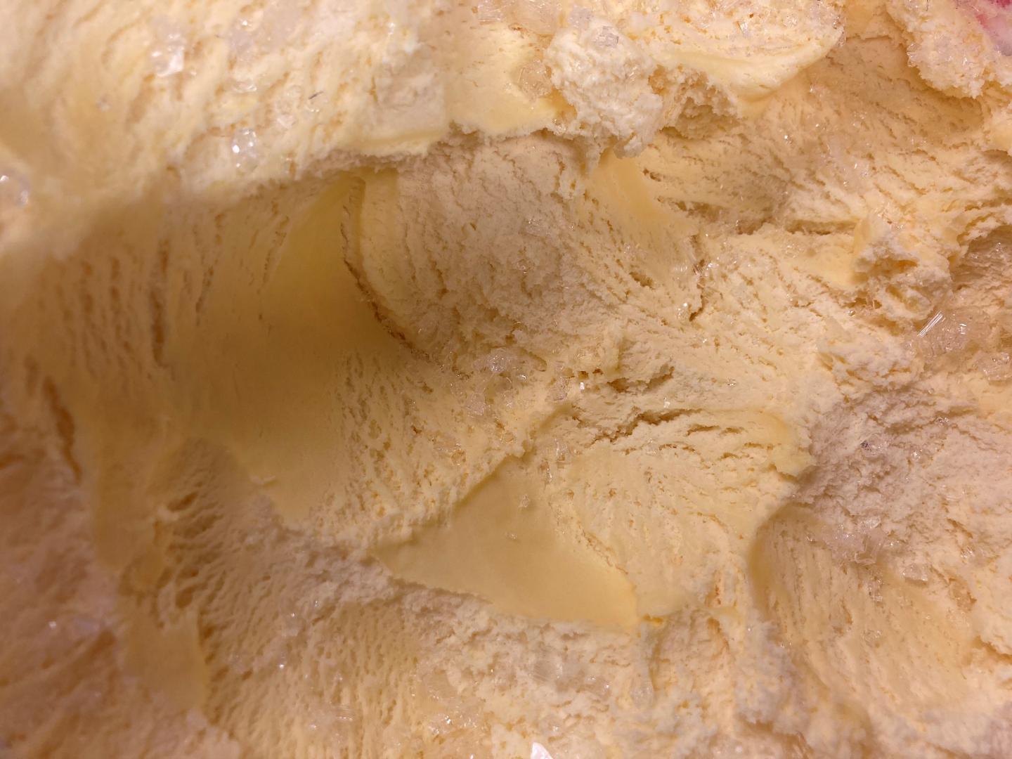 Ice recrystallization on ice cream