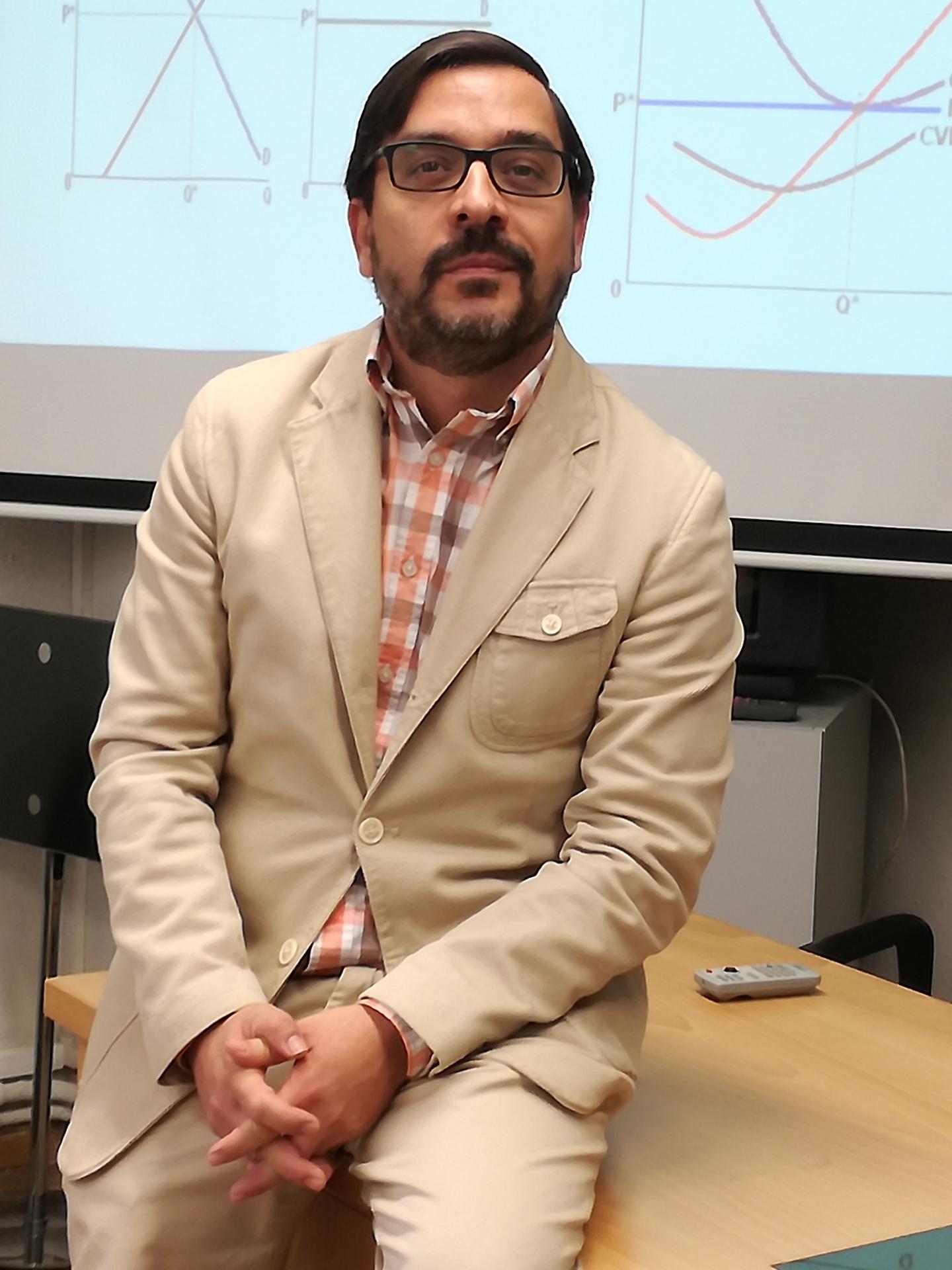 Jose Ignacio Castillo, University of Seville