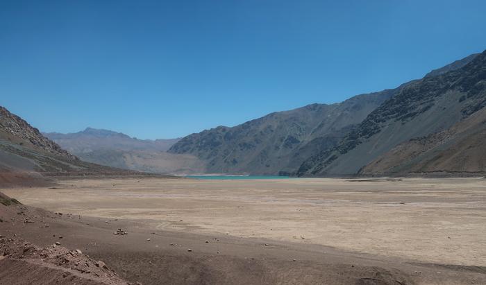 Megadrought peak in Yeso reservoir (Chile), Summer 2020