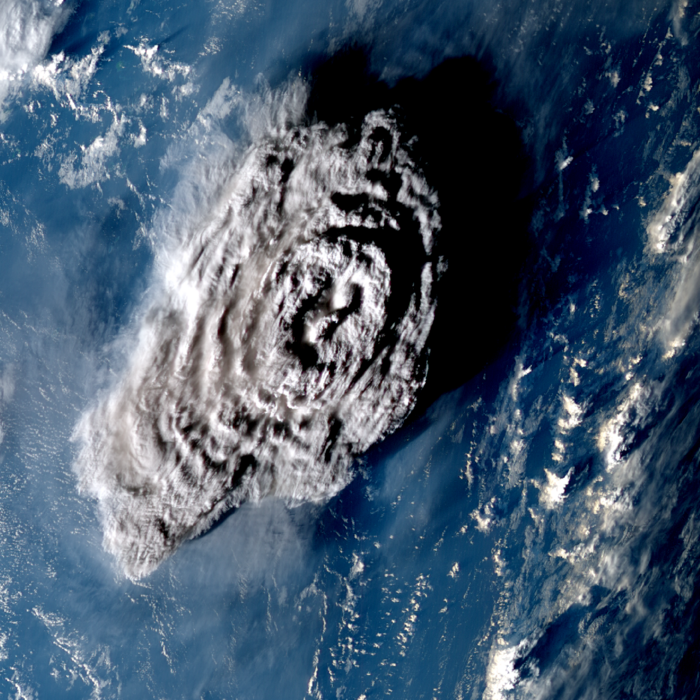 Tonga 100 minutes after eruption began