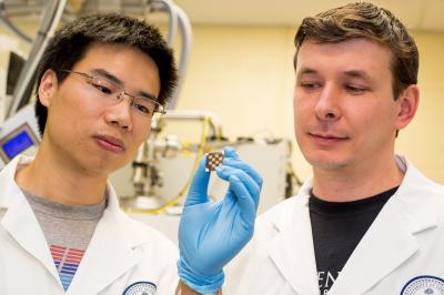 Zhijun Ning and  Oleksandr Voznyy, University of Toronto 