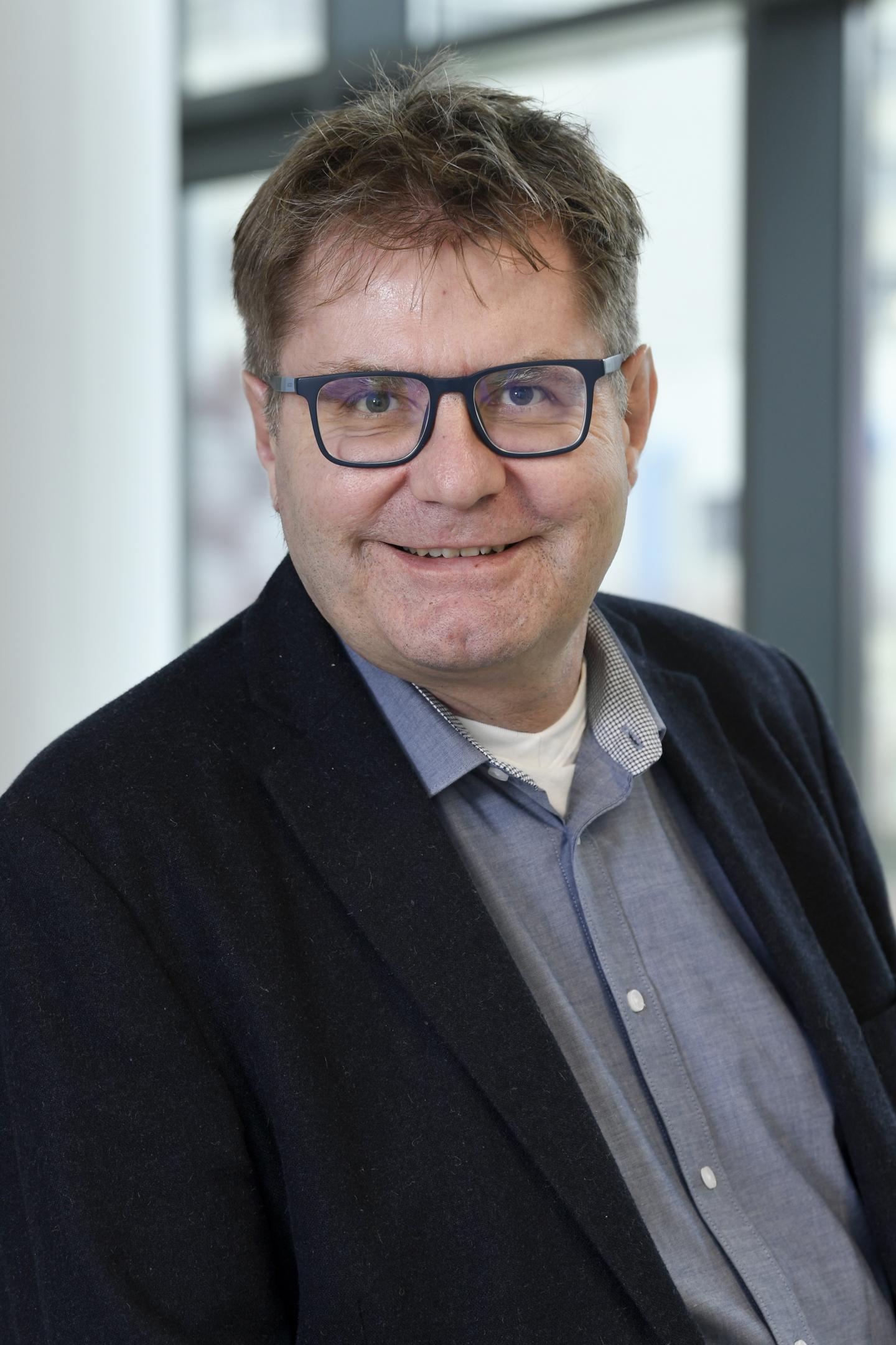 Professor Dr. Norbert Sewald, Bielefeld University