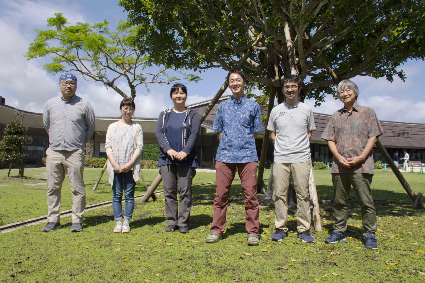 Researchers from the Marine Genomics Unit (MGU) and DNA Sequencing Section (SQC)