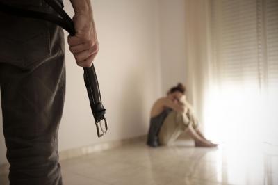 Childhood Maltreatment Associated With Cerebral Grey Matter Abnormalities