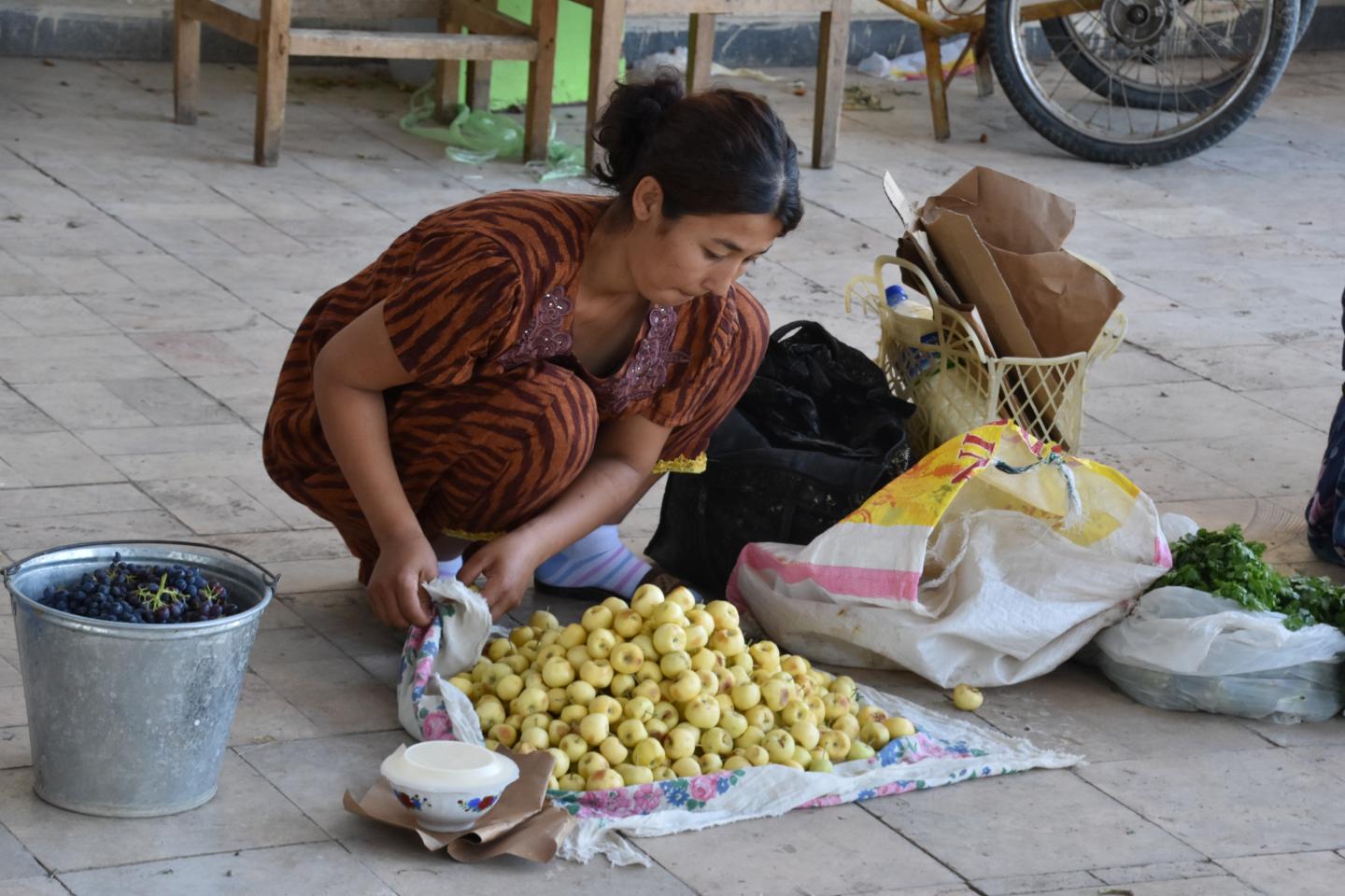 Selling Apples in the Bukhara Market
