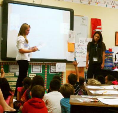 UTSA Teaching Majors in Elementary Classroom