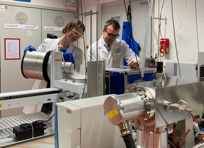 Paleoclimate researchers Alexandra Auderset and Alfredo Martínez-García