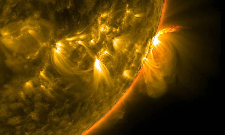 Plasma Loops On The Sun