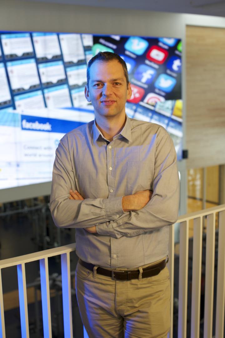 Vagelis Hristidis, University of California - Riverside