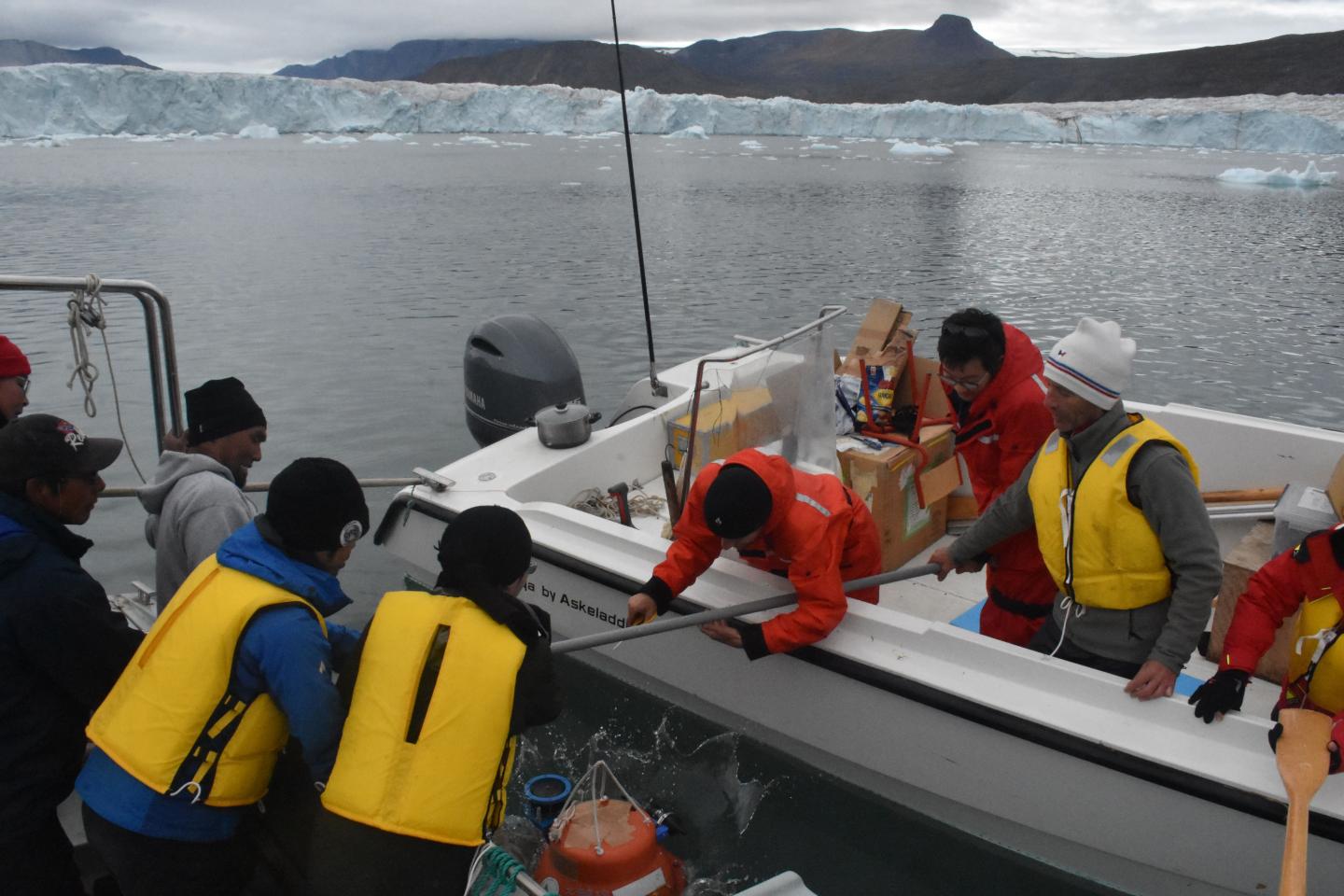 Deployment of the ocean-bottom seismometer