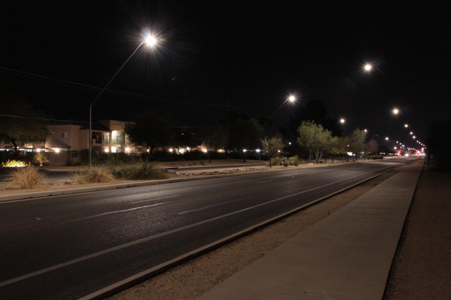 city street lights at night