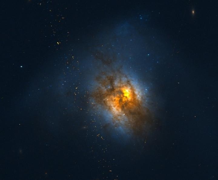 Hubble Space Telescope image of Arp 220