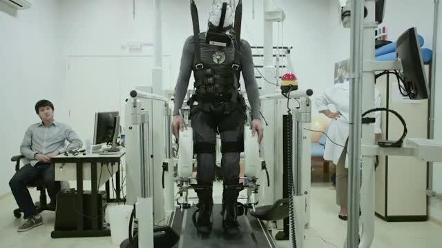 Brain-Machine Interfaces Trigger Partial Neurological Recovery in Chronic Paraplegics