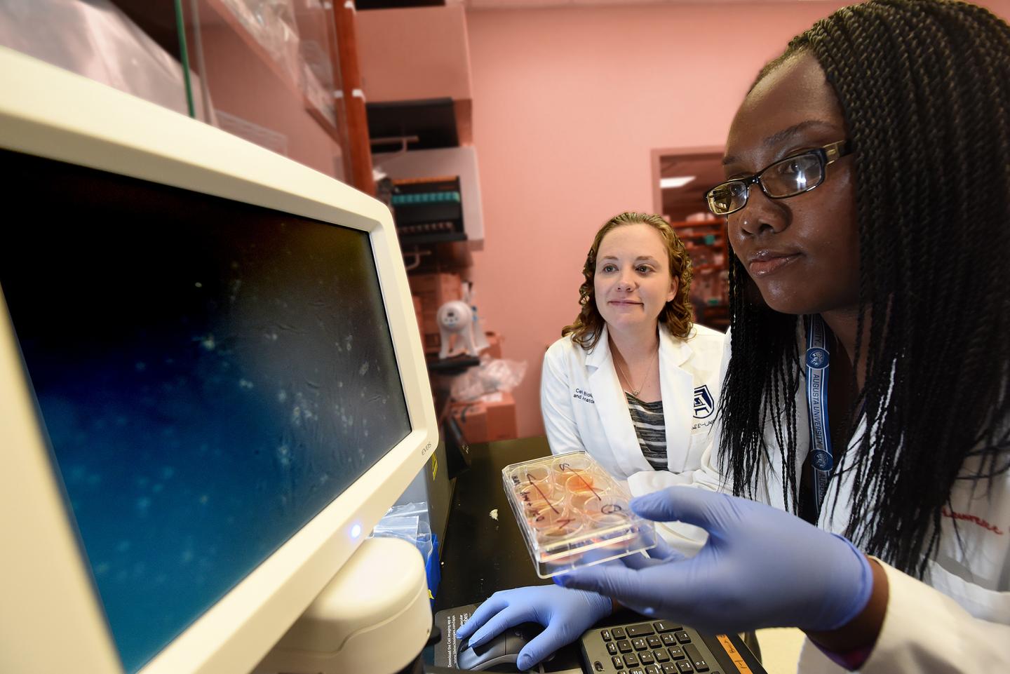 Doctoral Student Jessica Pierce and Dr. Meghan McGee-Lawrence, Medical College of Georgia at Augusta