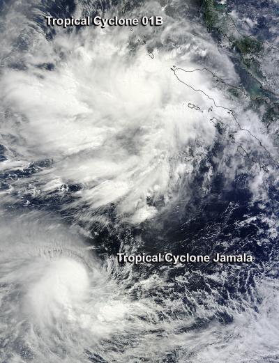 NASA Sees 2 Tropical Cyclones Competing in the Indian Ocean