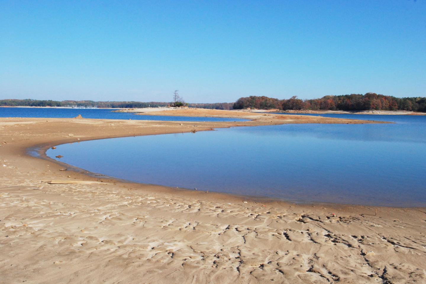 Lake Lanier Drought [IMAGE] | EurekAlert! Science News Releases
