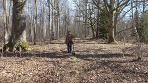 Kristjan Sander in fieldwork. Picture by Teele Tamme.